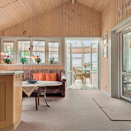 Feriehus Awesome In W/ 2 Bedrooms