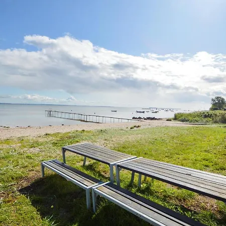 Awesome In W/ 2 Bedrooms * Sjolund